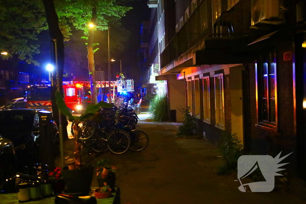 Explosie leidt tot woningbrand en grote hulpverlening
