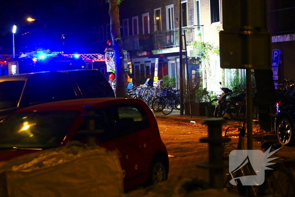 Explosie leidt tot woningbrand en grote hulpverlening