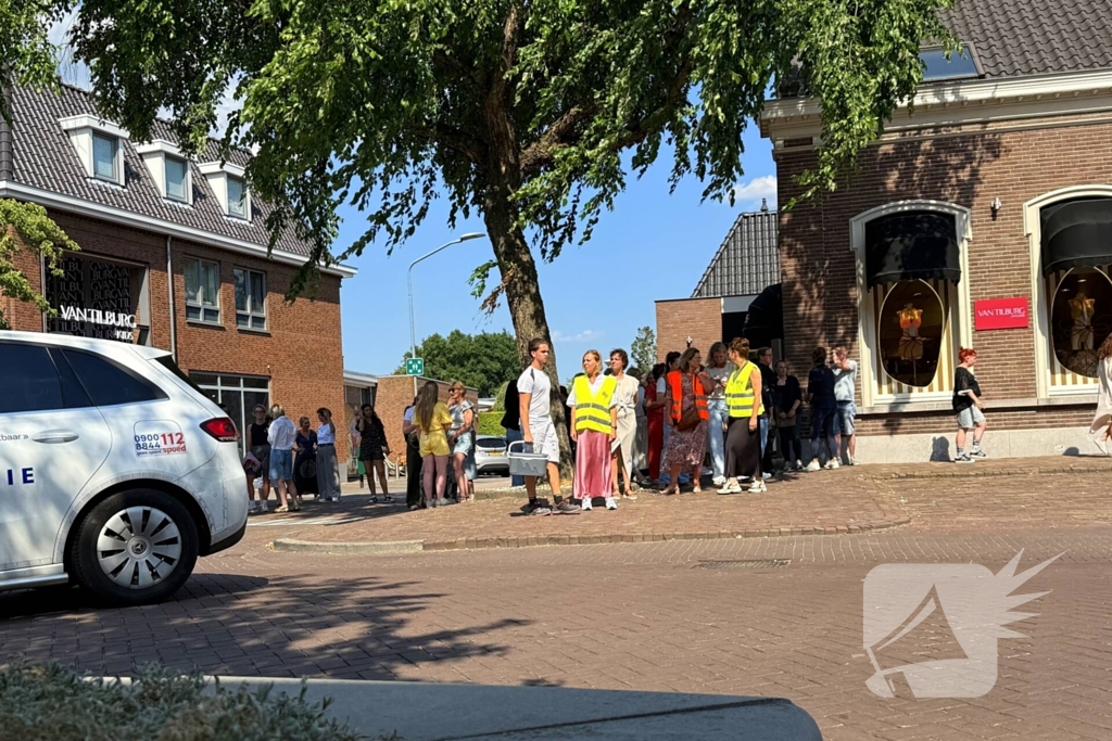 Brandmelding in kledingwinkel leidt tot ontruiming