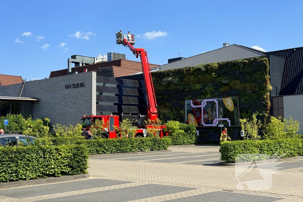 Brandmelding in kledingwinkel leidt tot ontruiming