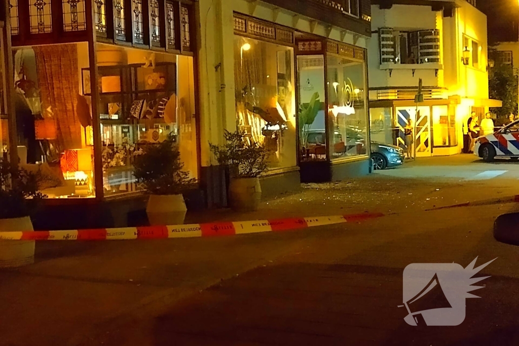 Explosie zorgt voor afzettingen en brandweeractie