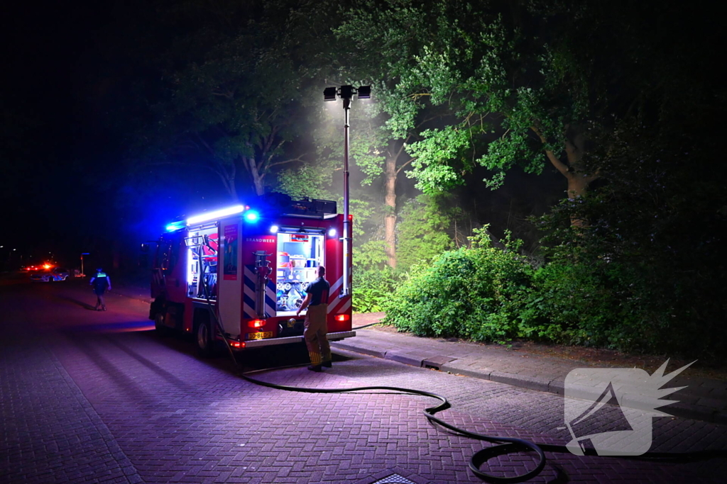 Gebouw van jeu de boulevereniging vat vlam