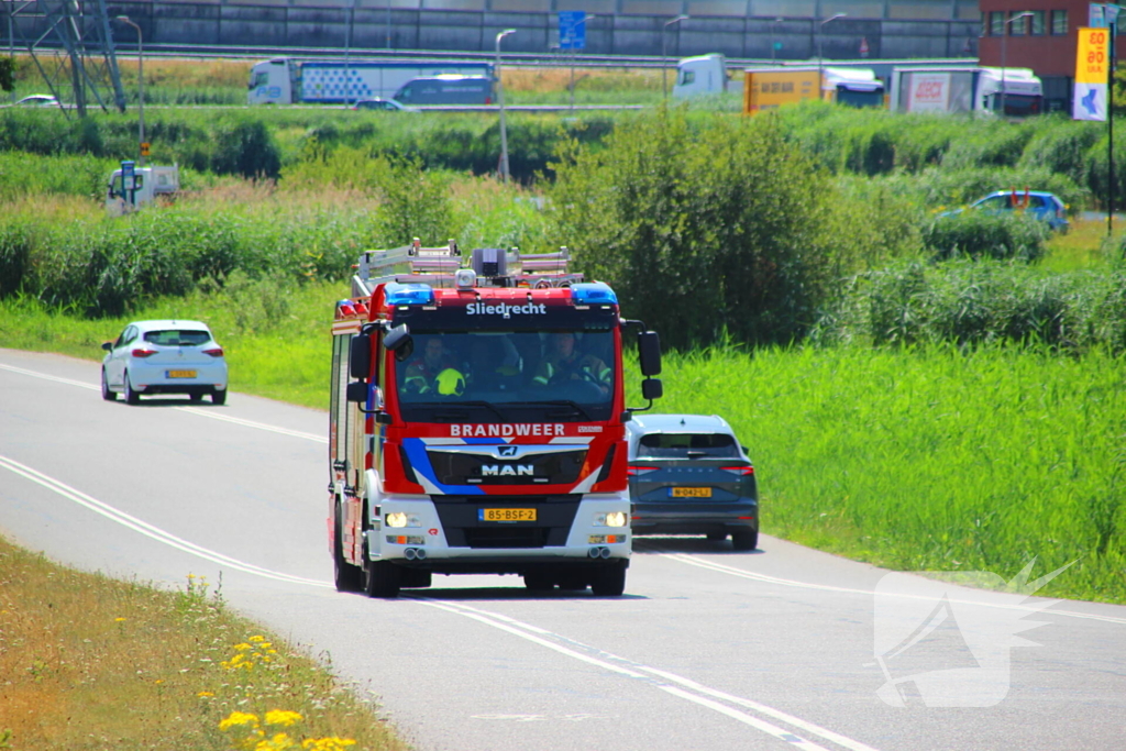 Brand in berm en struikgewas