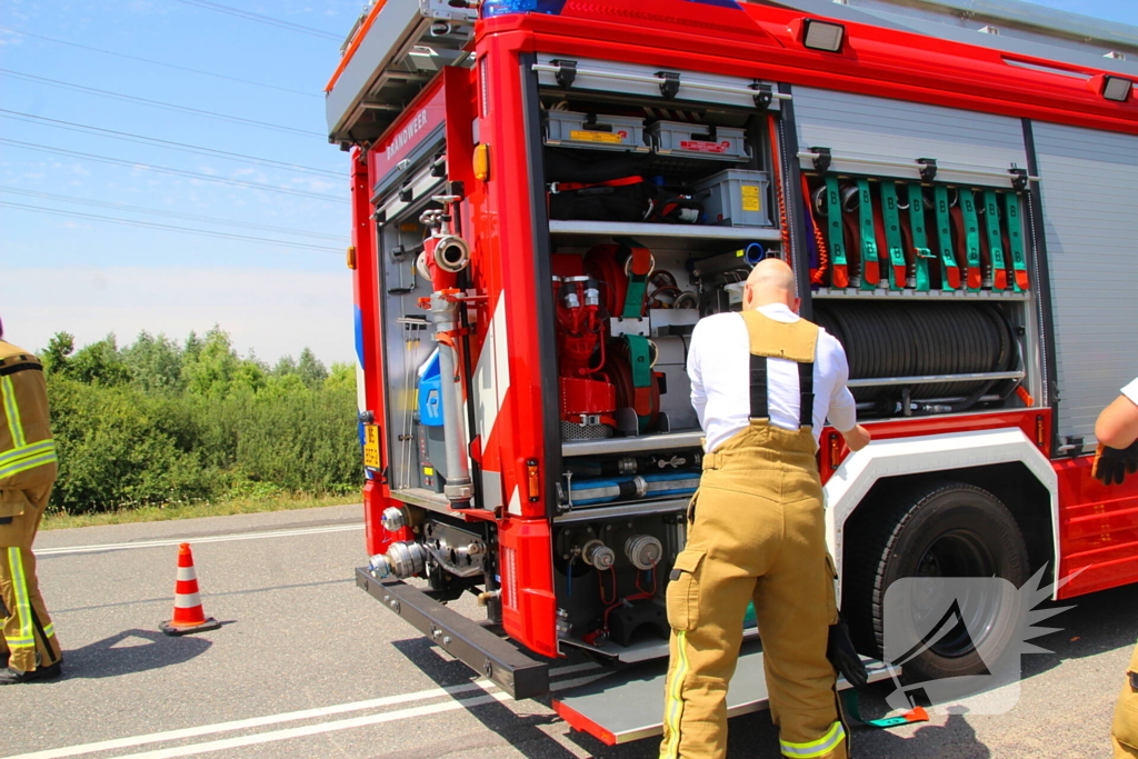 Brand in berm en struikgewas