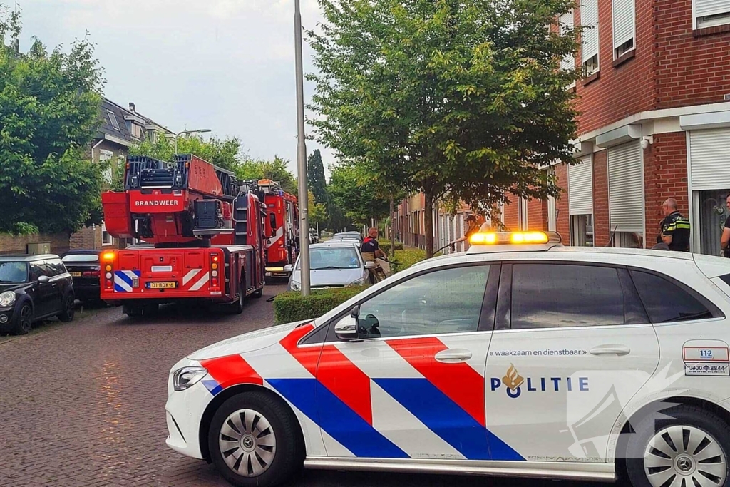 Woningbrand woedt in middag
