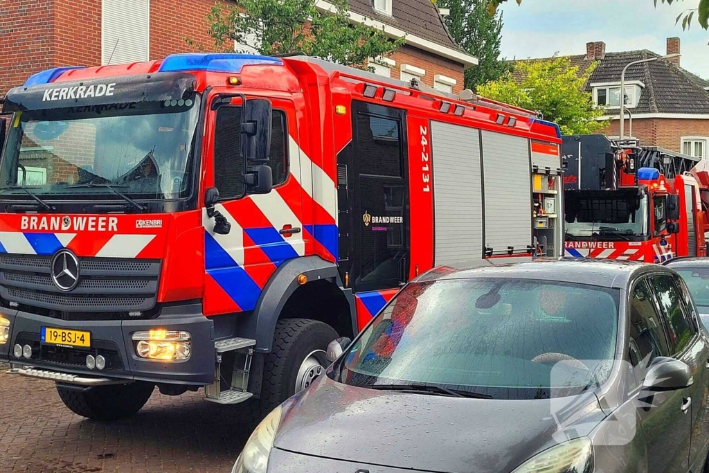 Woningbrand woedt in middag