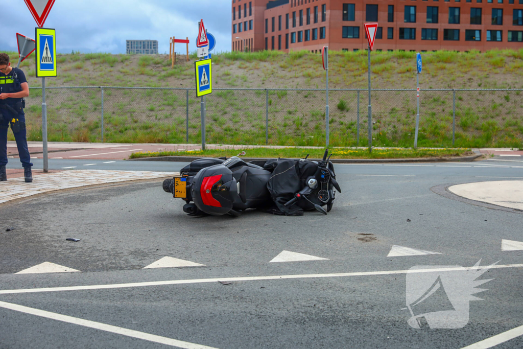 Motorrijder gewond na aanrijding met brommobiel