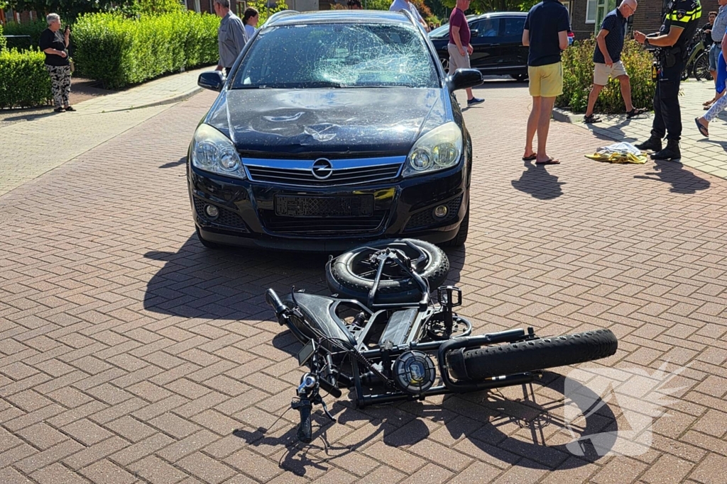 Fatbiker komt ten val na aanrijding met auto