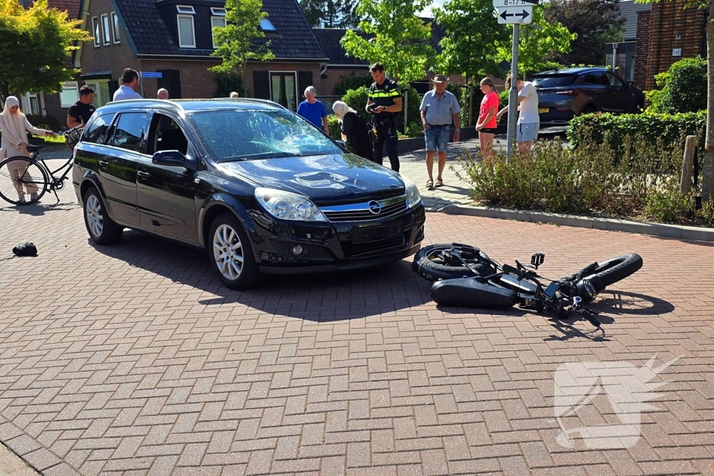 Fatbiker komt ten val na aanrijding met auto