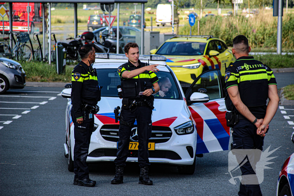 Voertuigen komen in botsing, geen gewonden