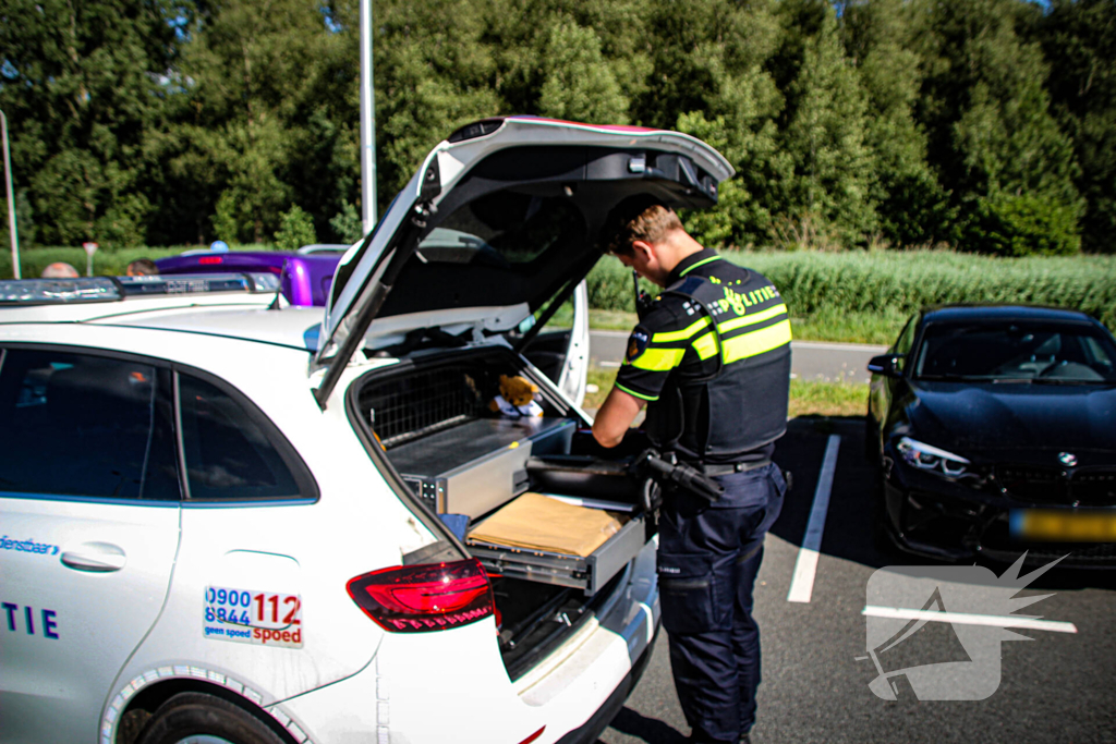 Voertuigen komen in botsing, geen gewonden