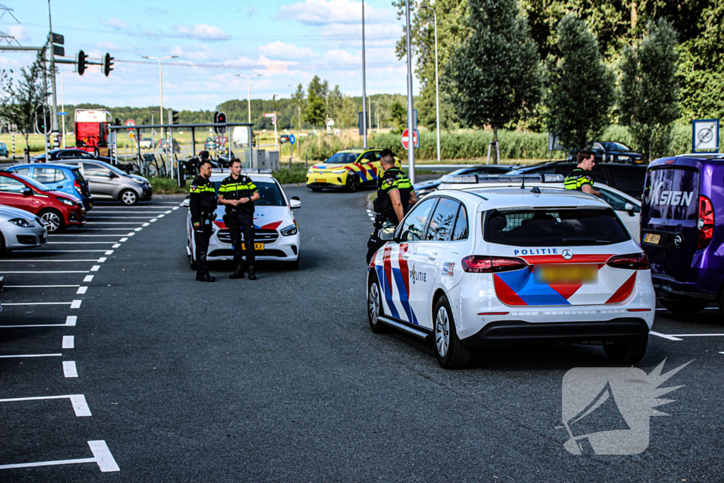 Voertuigen komen in botsing, geen gewonden
