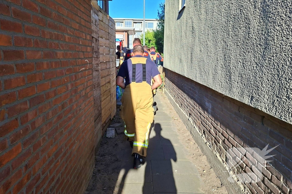 Brandweer bevrijdt kat