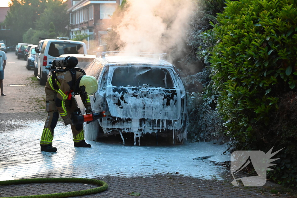 Voertuigbrand snel geblust