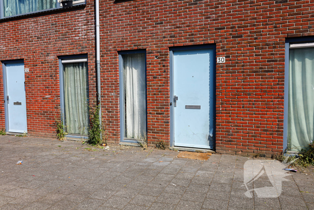 Explosie verwondt bewoner ernstig