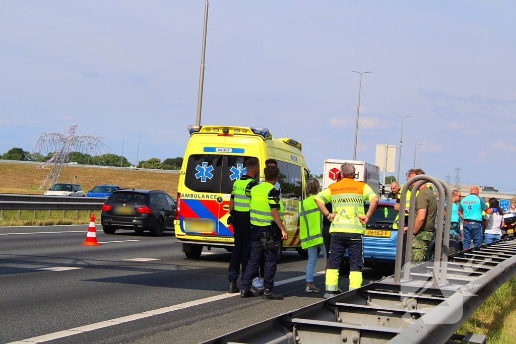Aanrijding met letsel op snelweg
