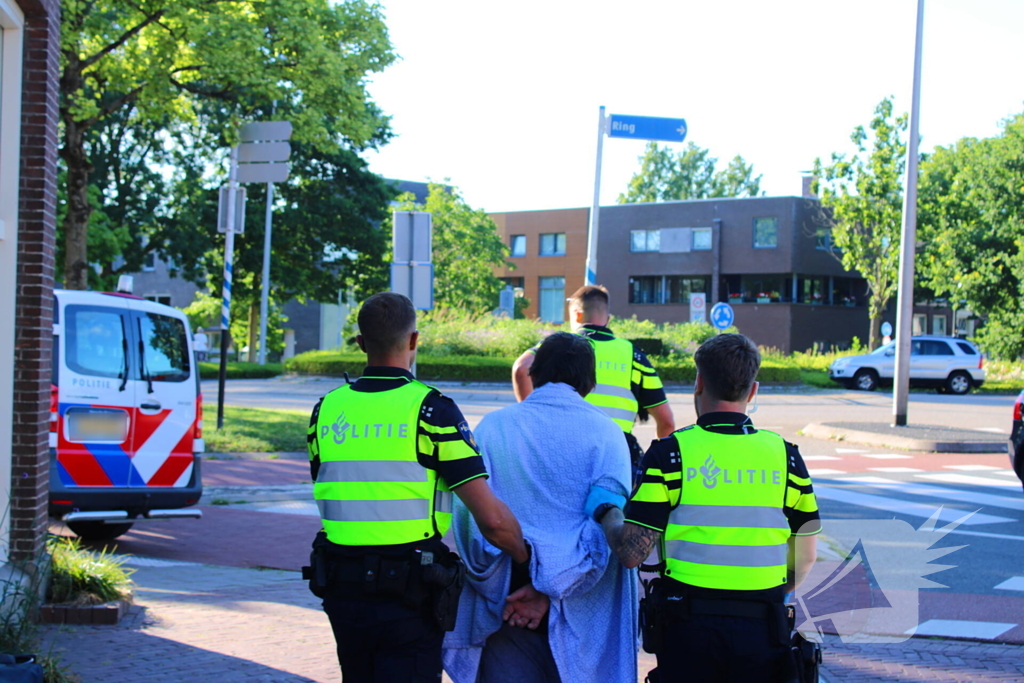 Man met alcohol uit water gered