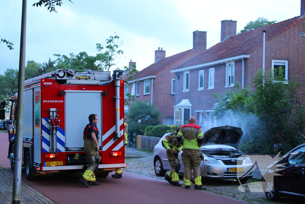 Voertuigbrand snel geblust