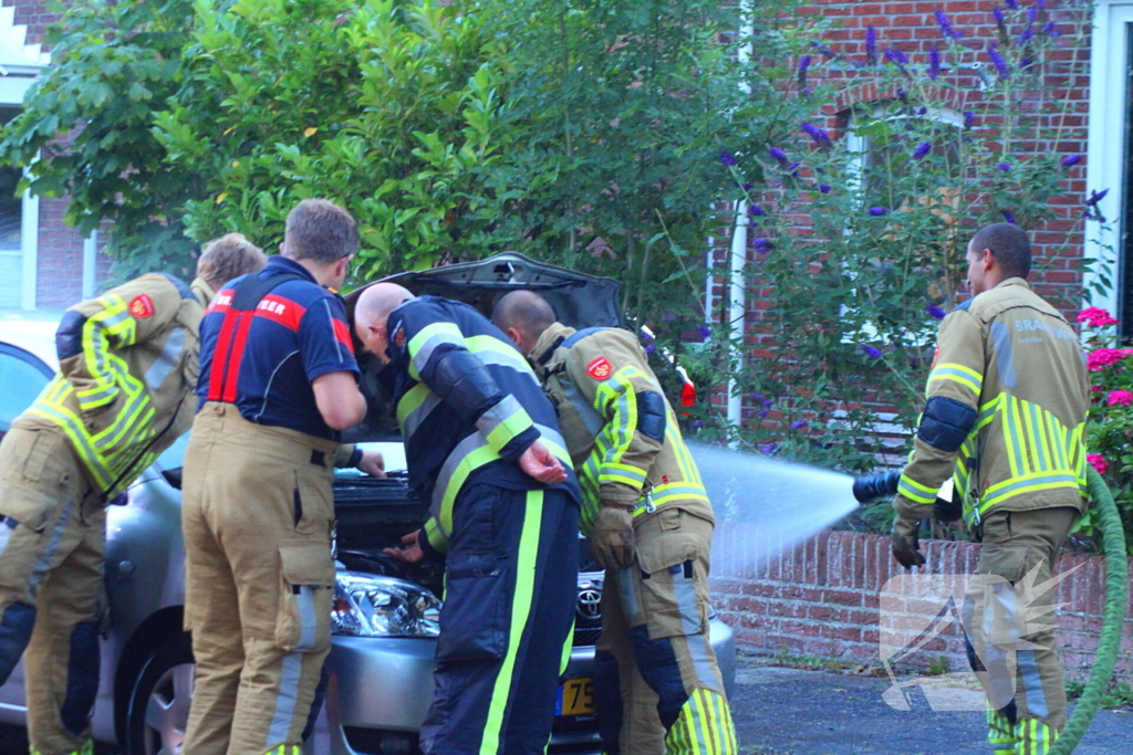Voertuigbrand snel geblust