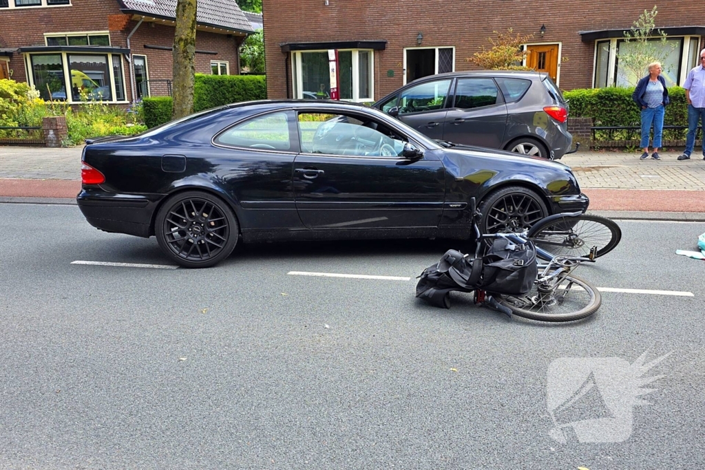 Fietser gewond bij aanrijding met auto