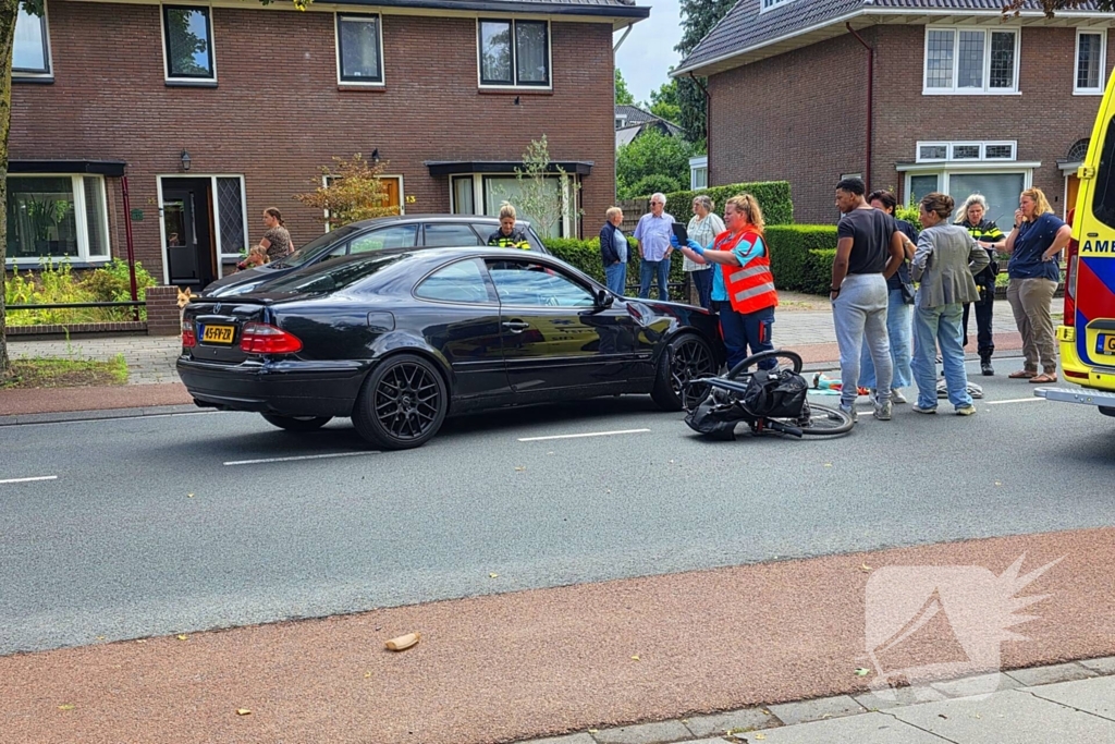 Fietser gewond bij aanrijding met auto