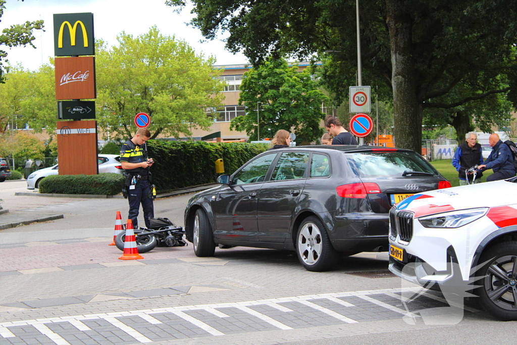 Fatbike geschept door auto bij afslag