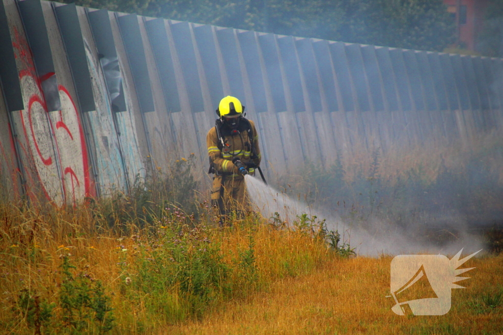 autobrand leidt tot snelwegafsluiting