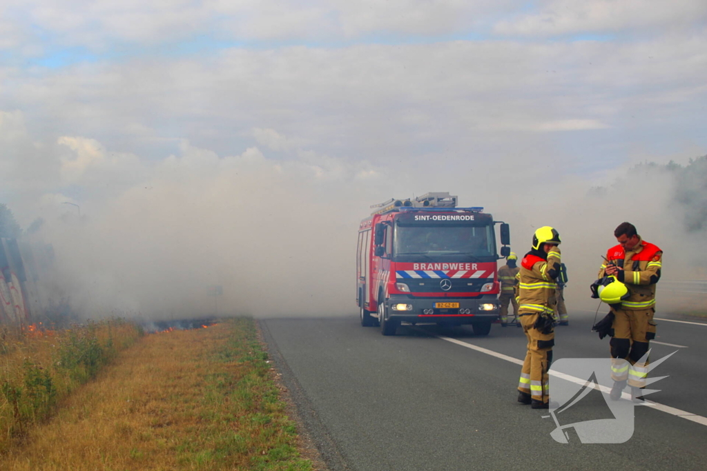 autobrand leidt tot snelwegafsluiting