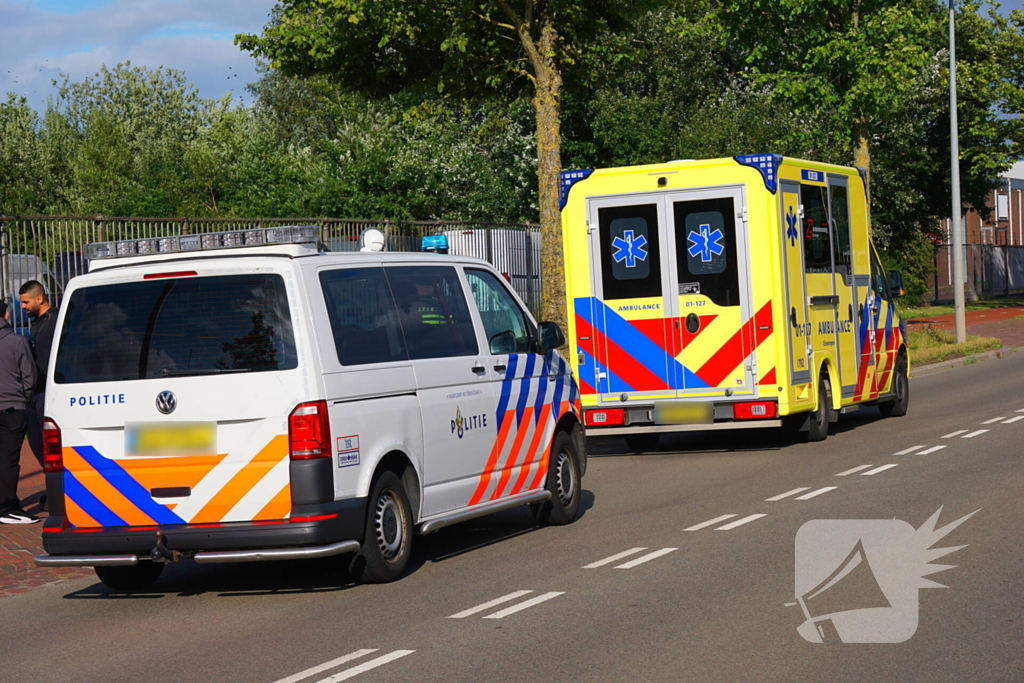 E-biker gewond bij botsing met auto