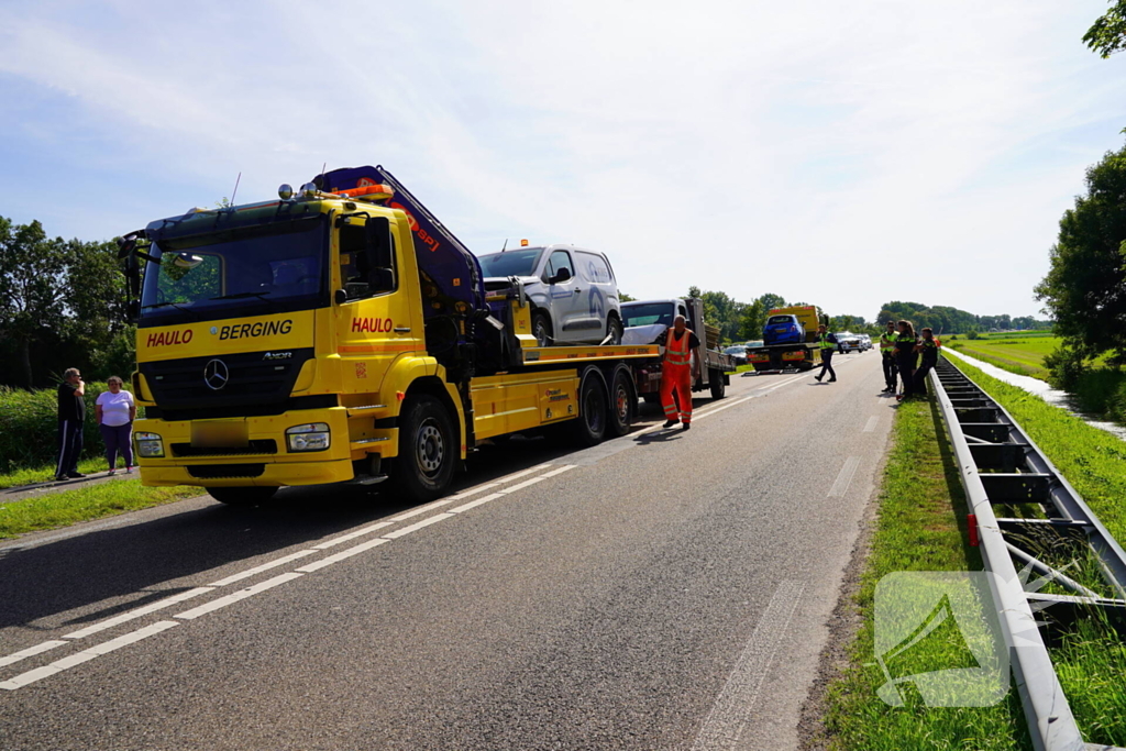Kettingbotsing met vijf voertuigen