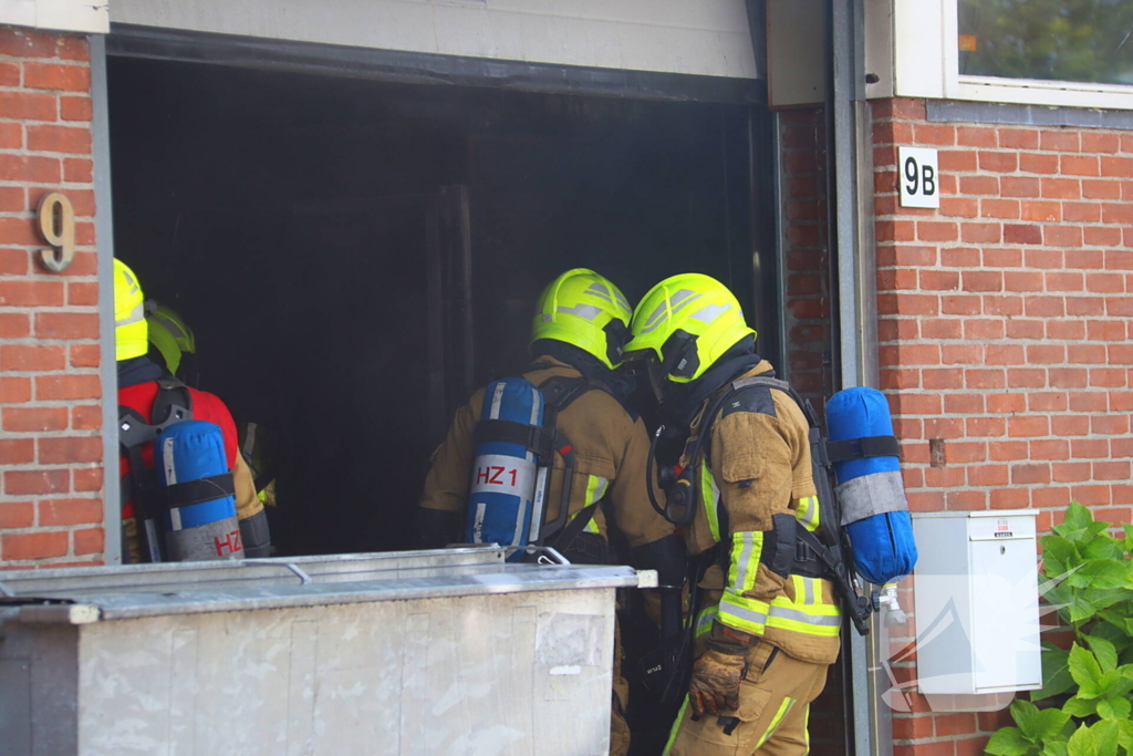 Brand in bijgebouw snel opgeschaald