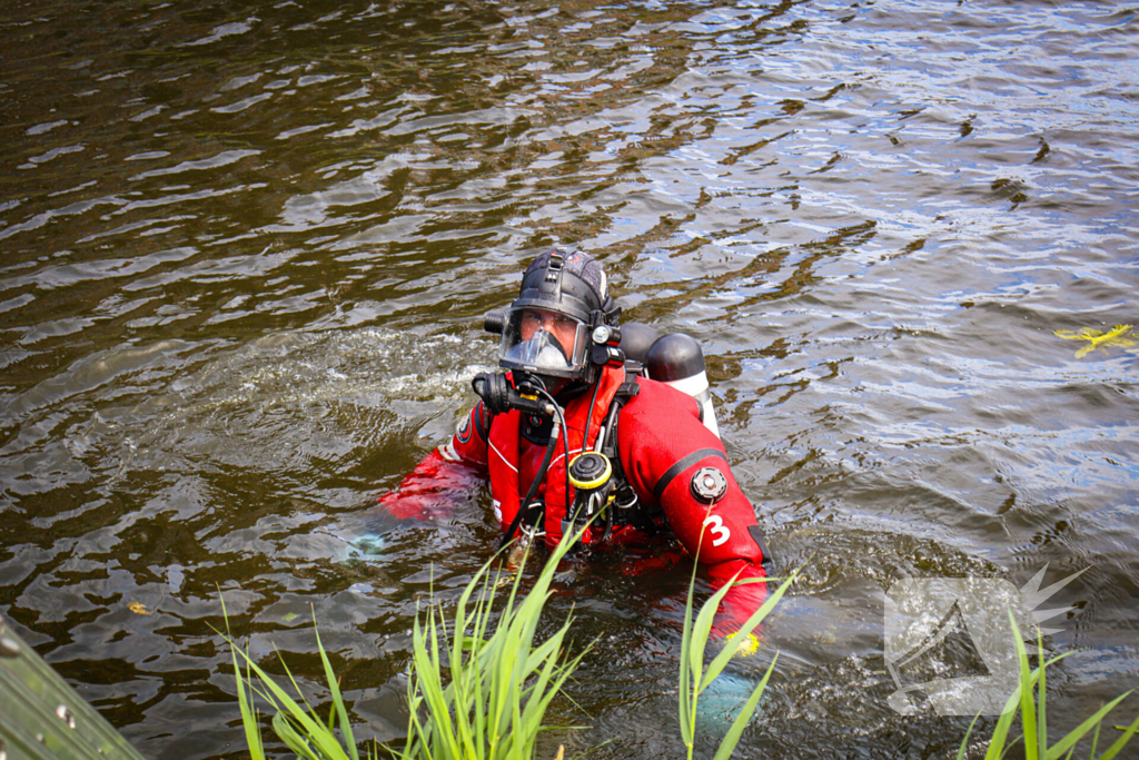Verdachte springt water in