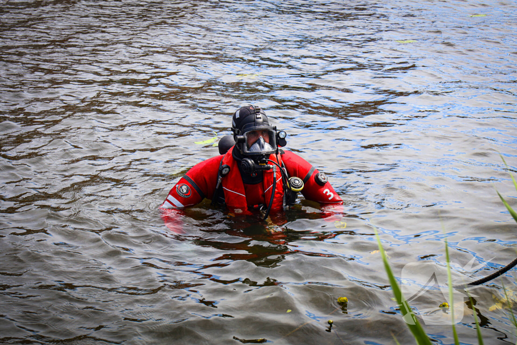 Verdachte springt water in