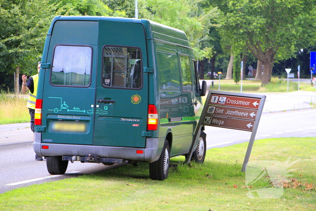 Bestuurder onwel tijdens rijden, aanrijding met letsel