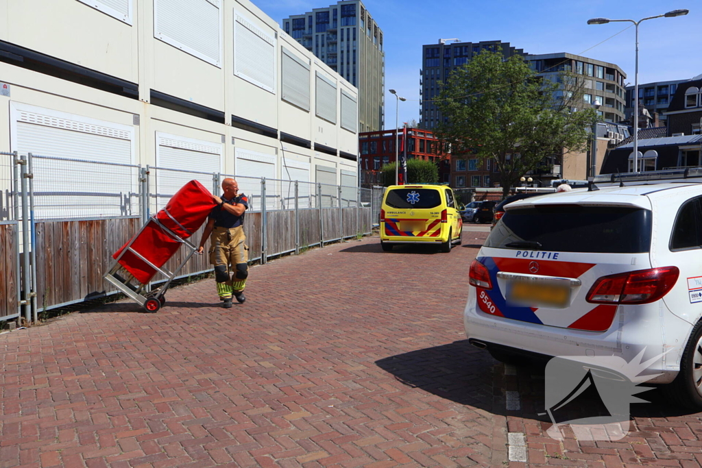Persoon overleden na val van hijskraan