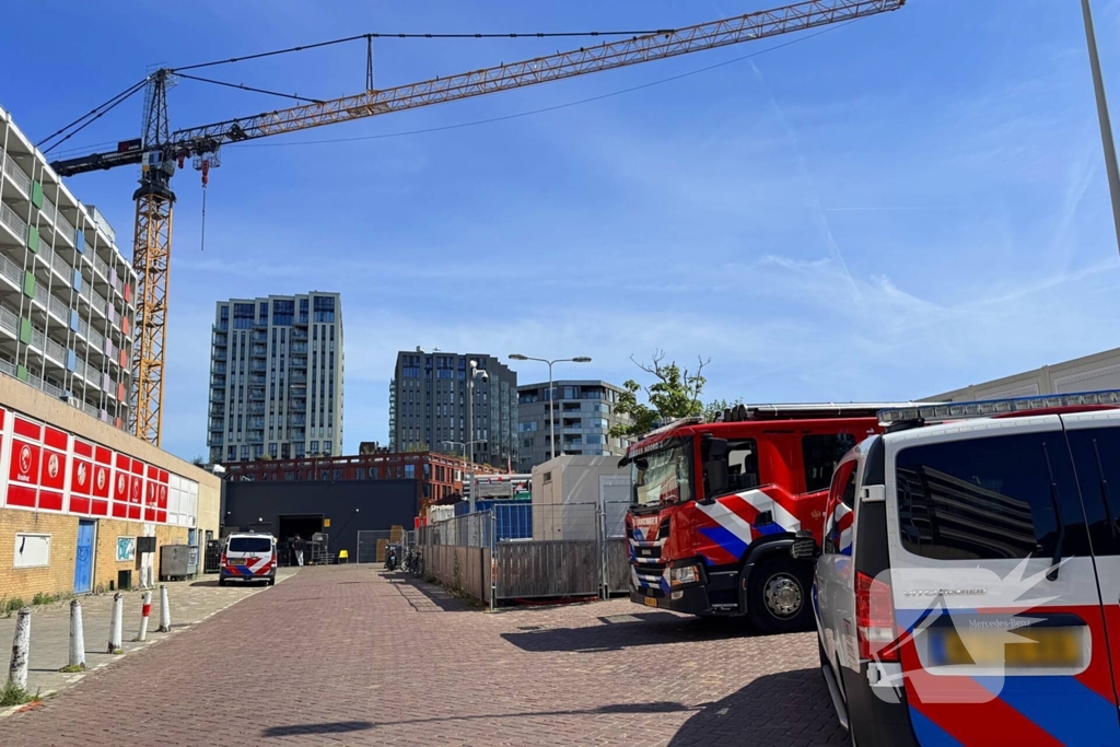 Persoon overleden na val van hijskraan