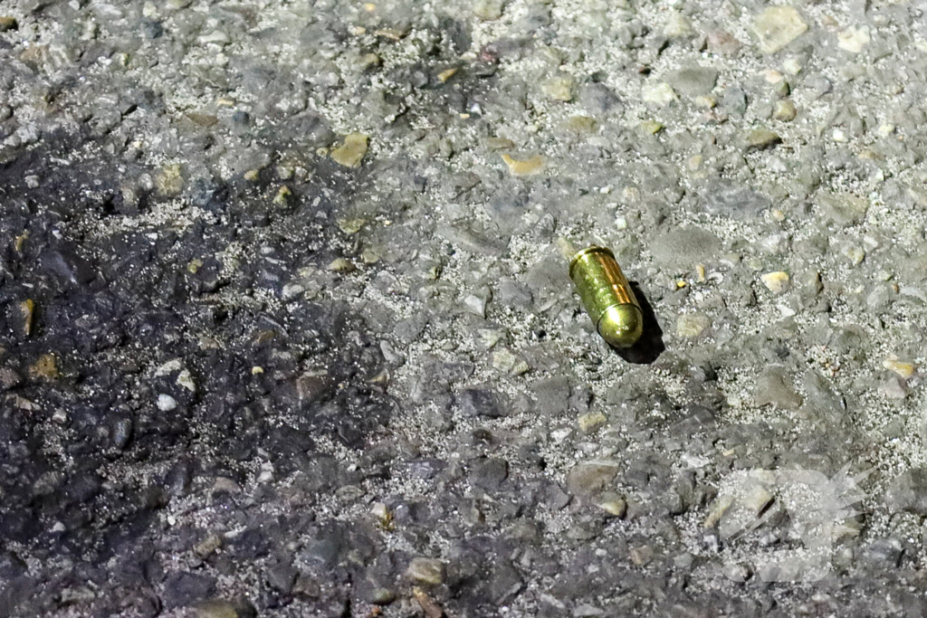 Schietincident leidt tot zoektocht naar slachtoffer en dader