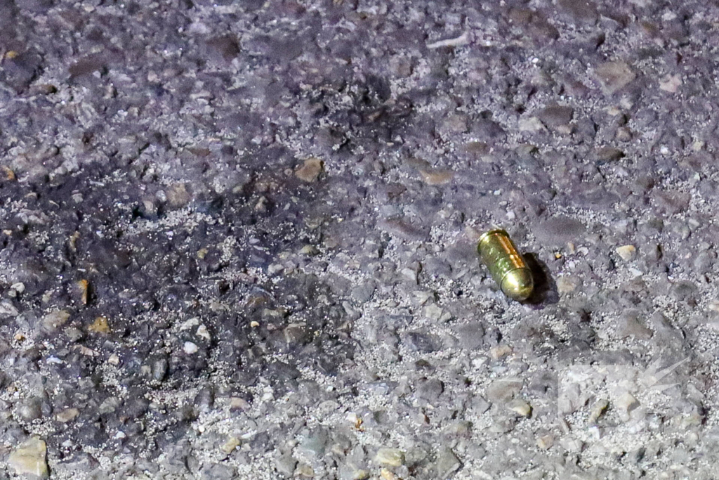 Schietincident leidt tot zoektocht naar slachtoffer en dader