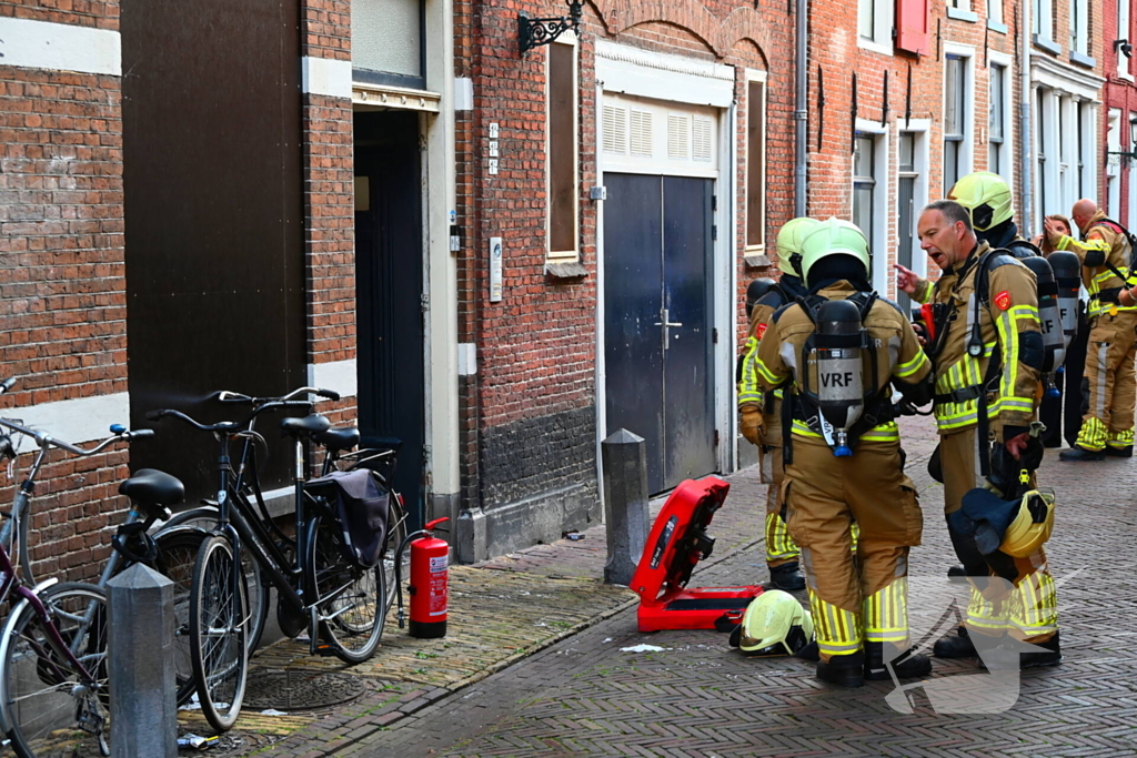 Brandweer dooft vuur in woning