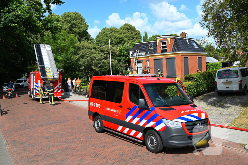 Werkzaamheden met brander leidt tot dakbrand