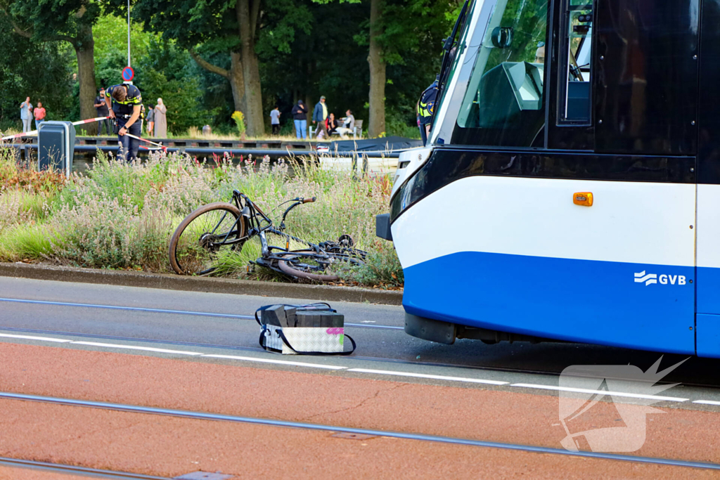 Grote inzet hulpdiensten bij ongeval met tram en fiets