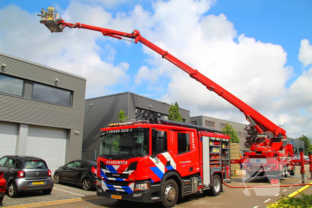 Grote brand in bedrijfsverzamelgebouw