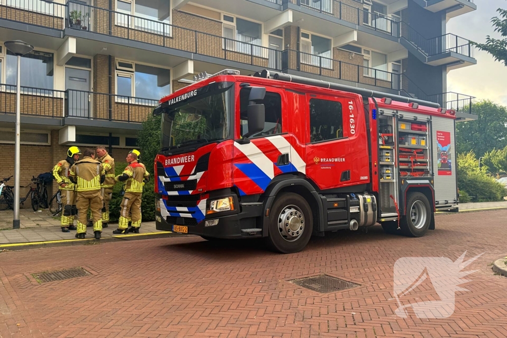 Brandweer ventileert schuren na melding