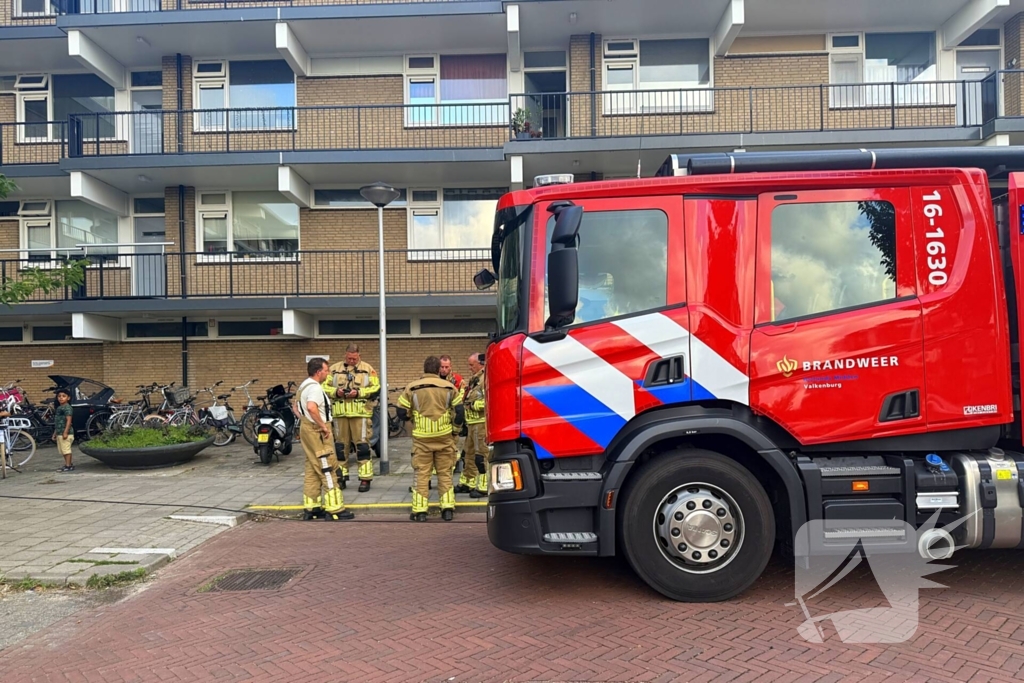 Brandweer ventileert schuren na melding