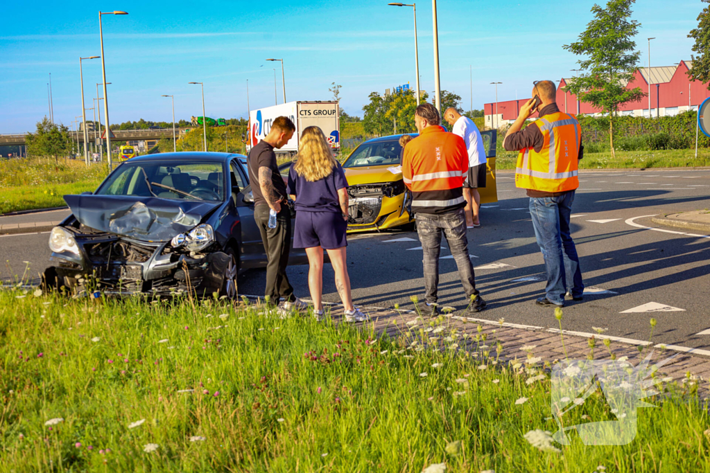 Vijf voertuigen betrokken in ongeval met letsel
