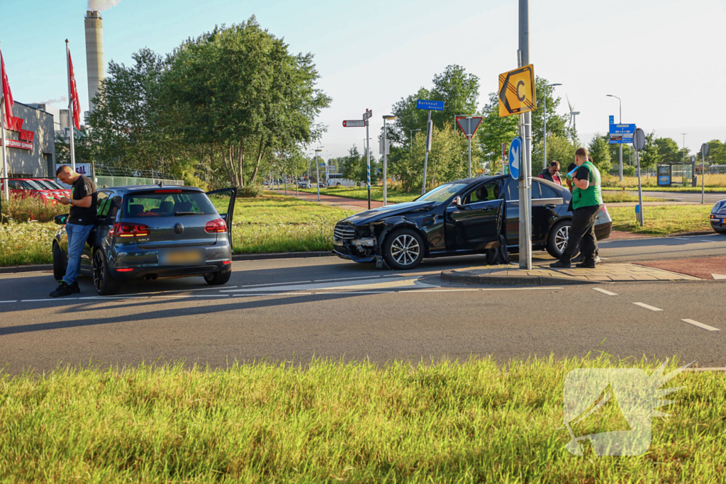 Vijf voertuigen betrokken in ongeval met letsel