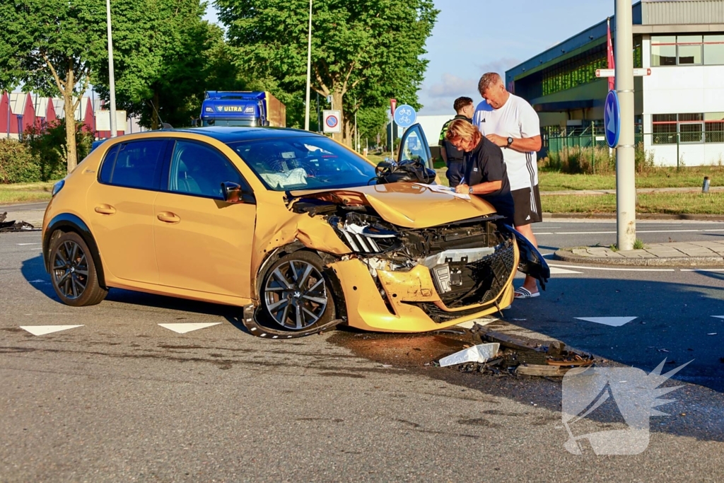 Vijf voertuigen betrokken in ongeval met letsel