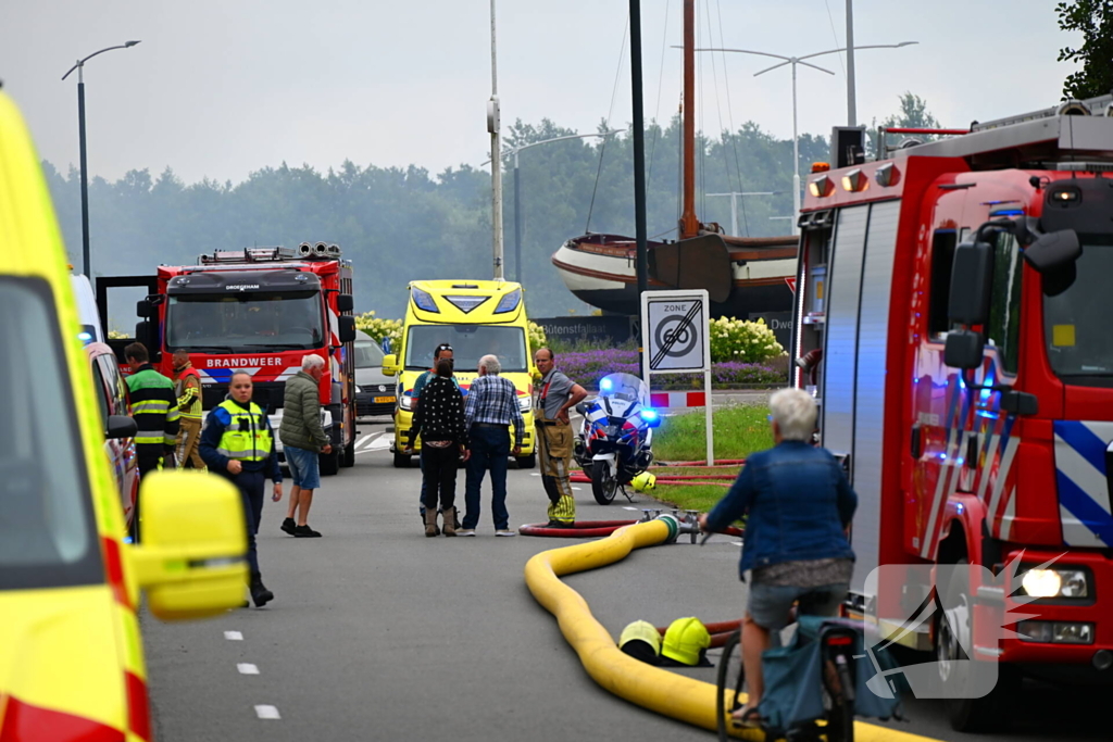 Brand verwoest loods vol stro