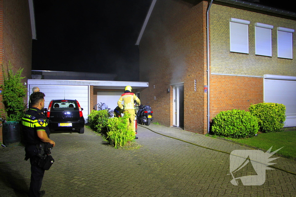 Veel rookontwikkeling in woning door vergeten pan op fornuis