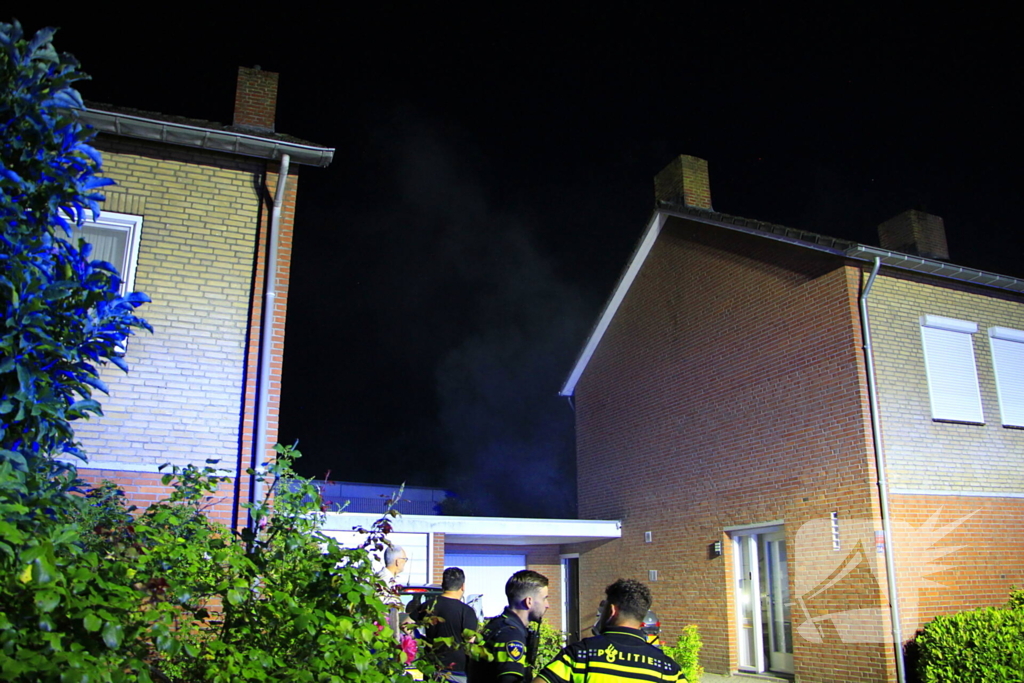 Veel rookontwikkeling in woning door vergeten pan op fornuis